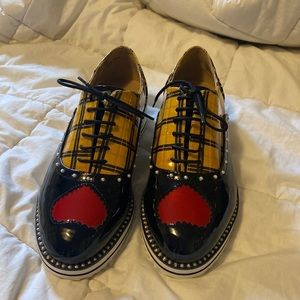 Betsy Johnson Oxford shoes NWOT